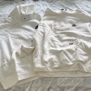 2 Nike Men's White Sweatshirt